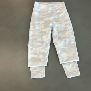 Lululemon camel leggings, high-rise